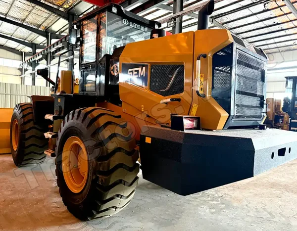 SEM 655F Wheel Loader In Togo