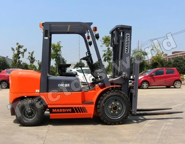 Massive CPCD35 Forklift In Togo