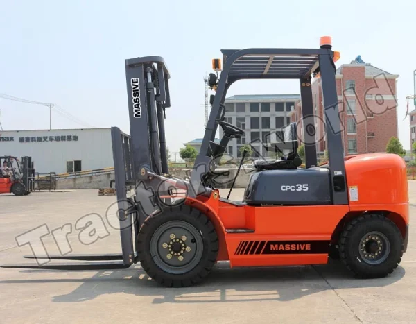 Massive CPCD35 Forklift In Togo