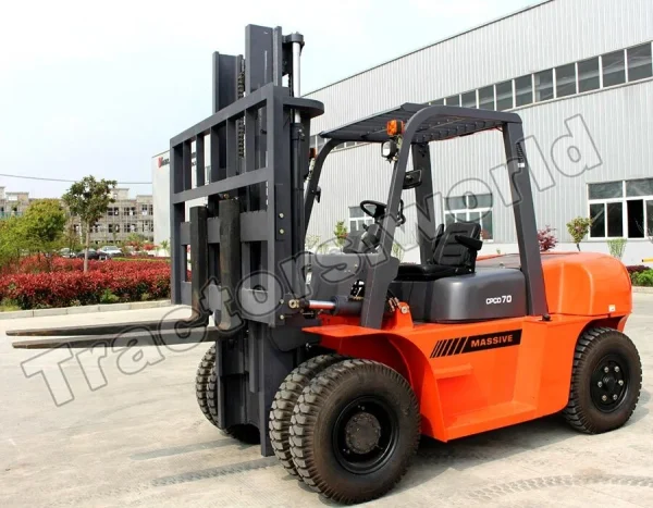 Massive CPCD70 Forklift In Togo