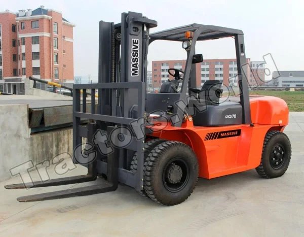 Massive CPCD70 Forklift In Togo