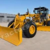 Massive niveleuse 913 au Togo - Tracteurs à vendre au Togo Massive niveleuse 913 au Togo