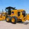 Massive niveleuse 913 au Togo - Tracteurs à vendre au Togo Massive niveleuse 913 au Togo