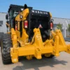 Massive niveleuse 913 au Togo - Tracteurs à vendre au Togo Massive niveleuse 913 au Togo